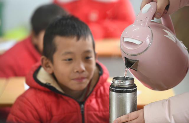 教育 寒冬 学生  道县 温暖