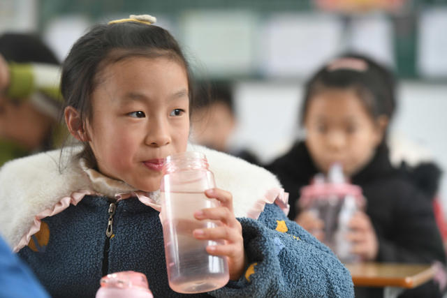 教育 寒冬 学生  道县 温暖