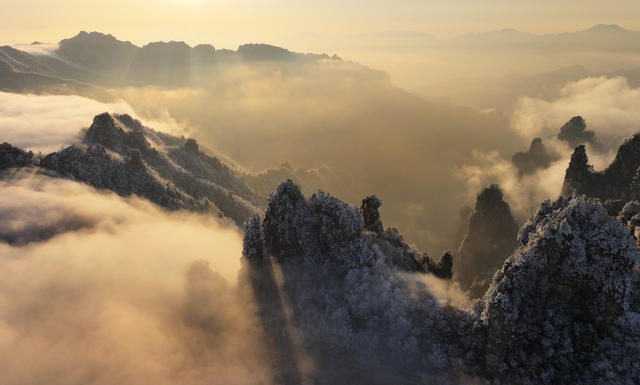 雪后 张家界 天子山 云雾