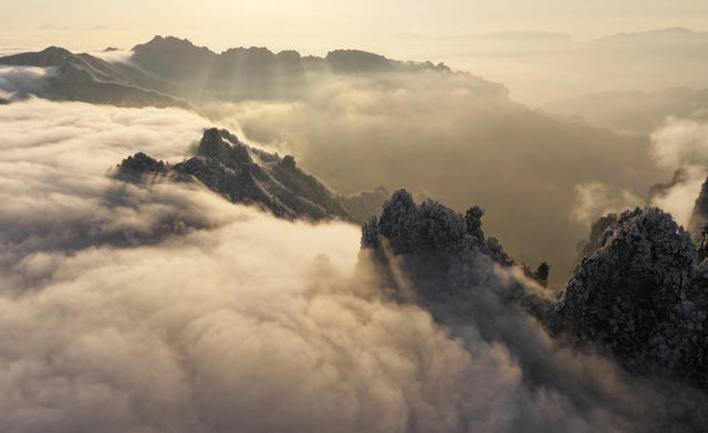 雪后 张家界 天子山 云雾