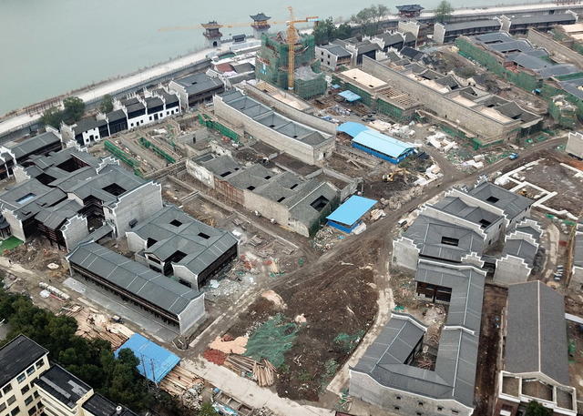  Construction of the development port of the ancient city entrance