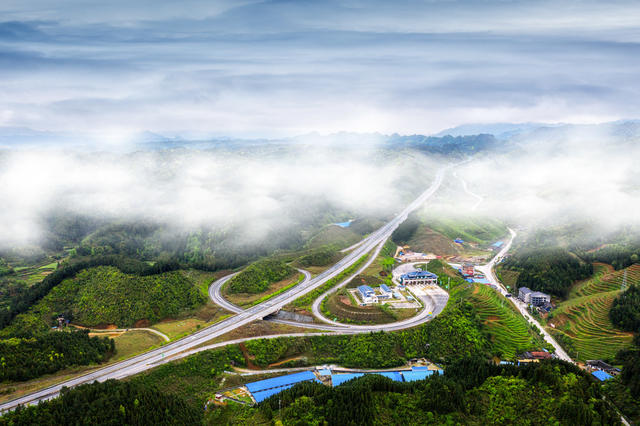 高速路 峡谷 大河 山水 森林 山林