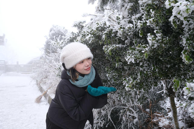 冰雪南岳，醉游人，冰雪，雾凇美景