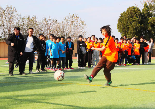 乡村  足球  学校  学生  比赛