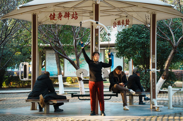 休闲健身 运动  冬日暖阳 