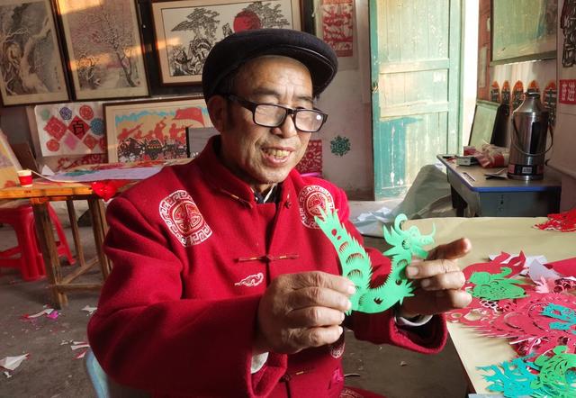 非遗传承  套色剪纸长卷