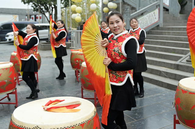 击鼓 文化 喜庆 迎新年 庆元旦  文艺活动 民间艺人