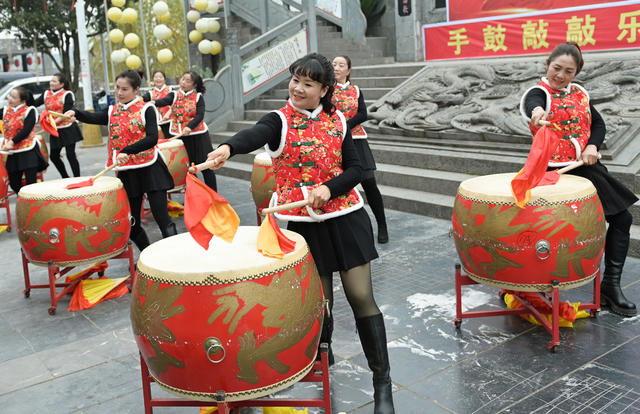 击鼓 文化 喜庆 迎新年 庆元旦  文艺活动 民间艺人