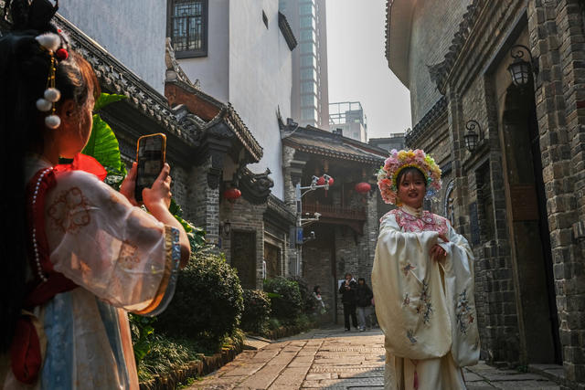 湖南长沙，元旦假期， 游人如织