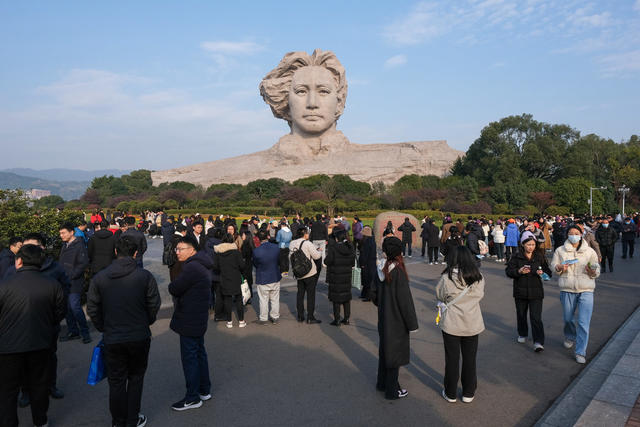 橘子洲，毛泽东青年艺术雕像