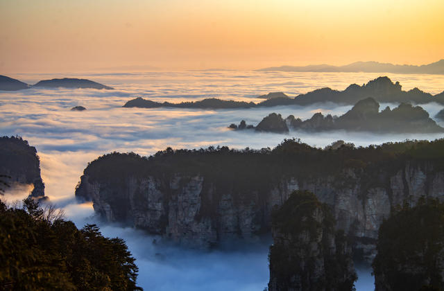 张家界 黄石寨 日出  云海
