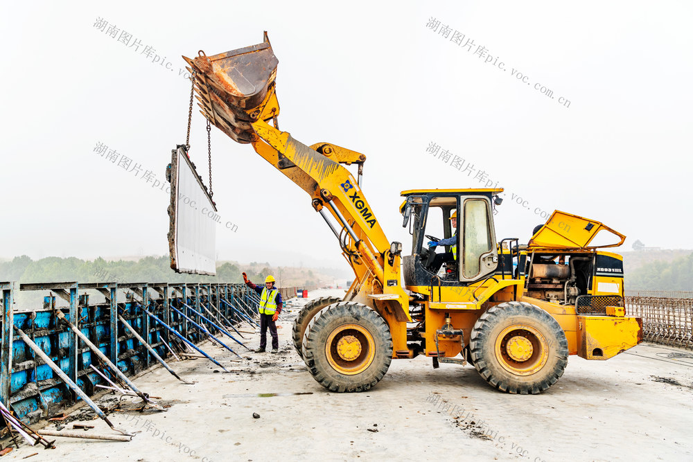 高速公路  建设工地