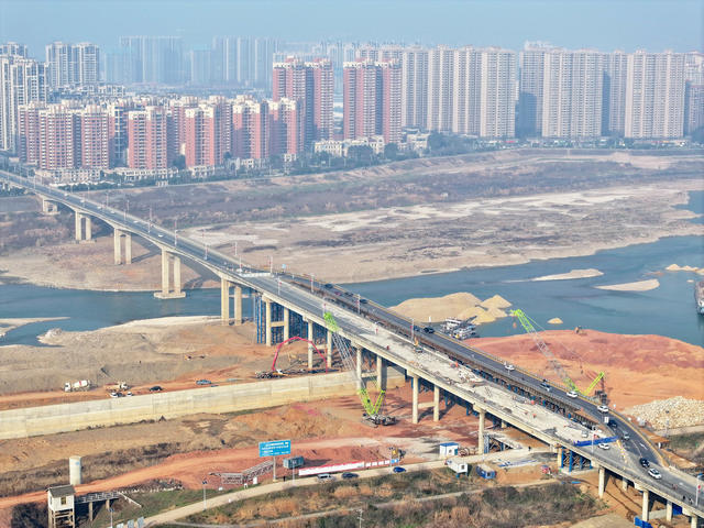 澧水  航道建设  桥梁改造  设计要求  保质保量  满负荷施工