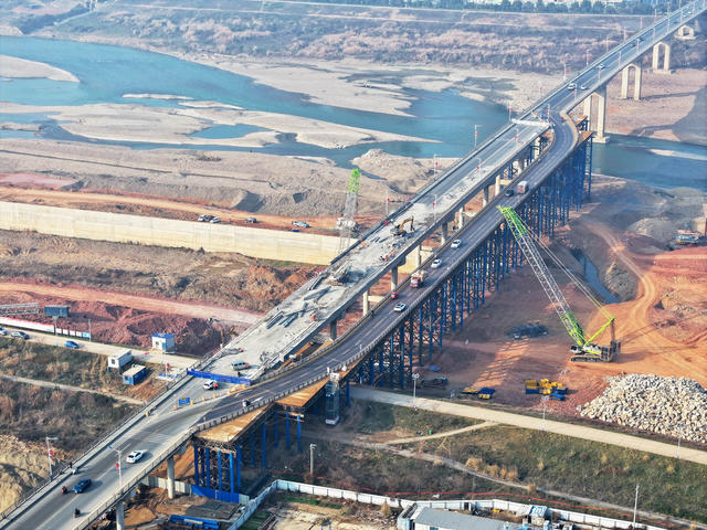 澧水  航道建设  桥梁改造  设计要求  保质保量  满负荷施工
