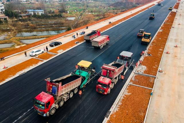 双峰  公路  环线  交通 沥青  拥堵