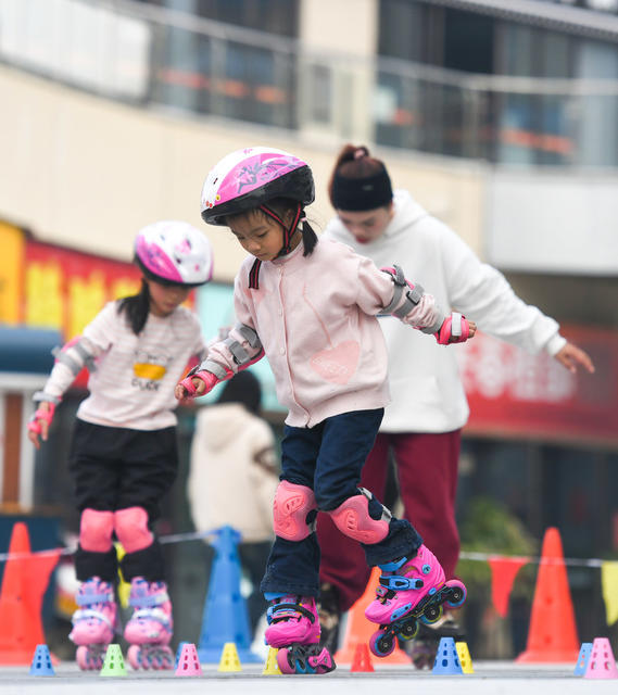 寒假  轮滑 快乐  道县