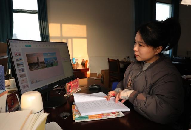 带着女儿跨千里去支教