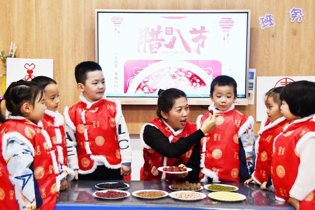 迎腊八 品民俗