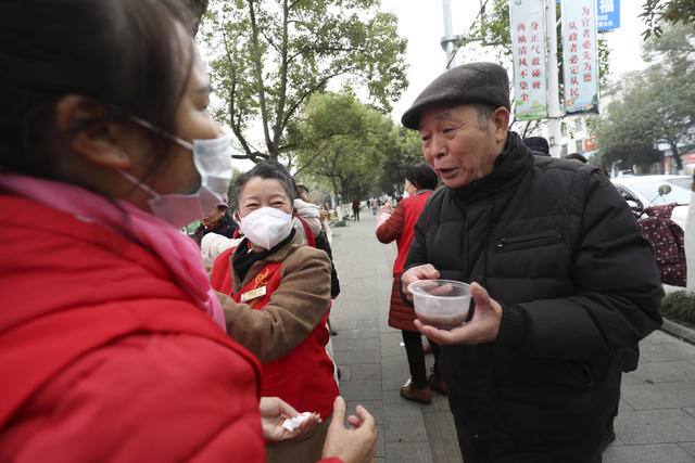 腊八节 腊八粥 志愿者 寒冬 送温暖