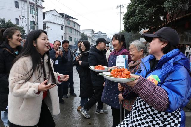   乡村大厨赛厨艺