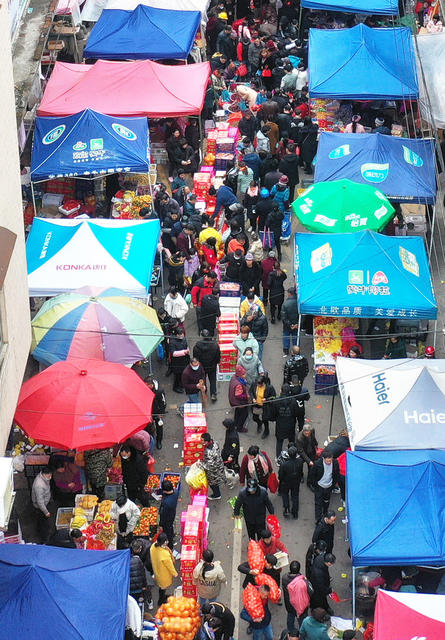 湖南嘉禾：春节市场人气旺