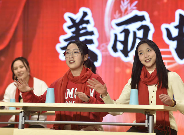 湖南嘉禾：欢歌笑语迎新春