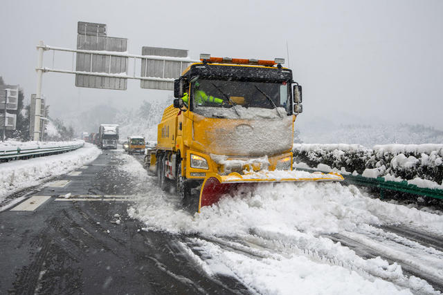 高速  暴雪  畅通