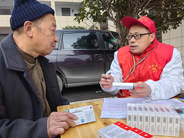 卫生下乡暖民心