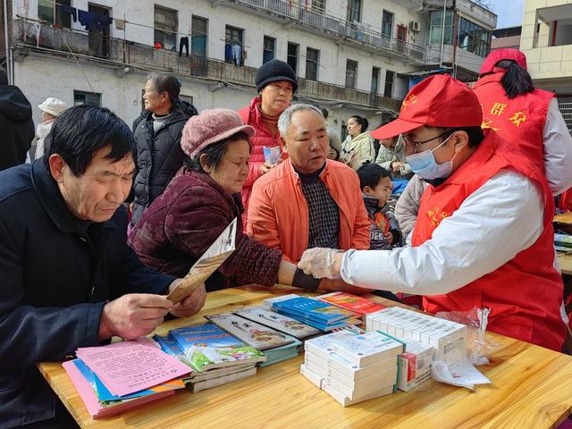 卫生下乡暖民心
