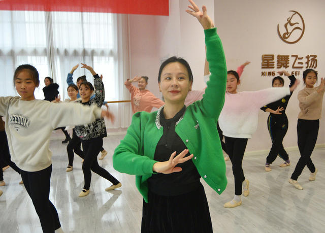 湖南嘉禾：才艺学习  乐享寒假