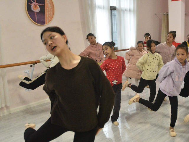 湖南嘉禾：才艺学习  乐享寒假
