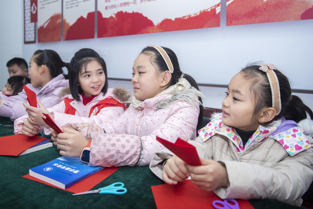 娄底 公益课堂 多彩暑假  孩子 贤母文化 家法家规 普法知识