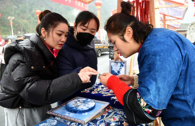 成为 豆腐 年味 群众 游客