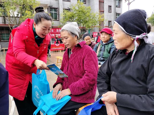 农村团寨
禁毒宣传