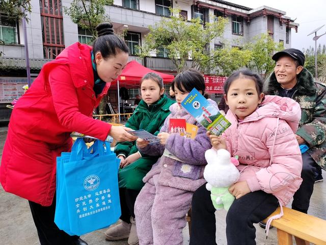 农村团寨
禁毒宣传