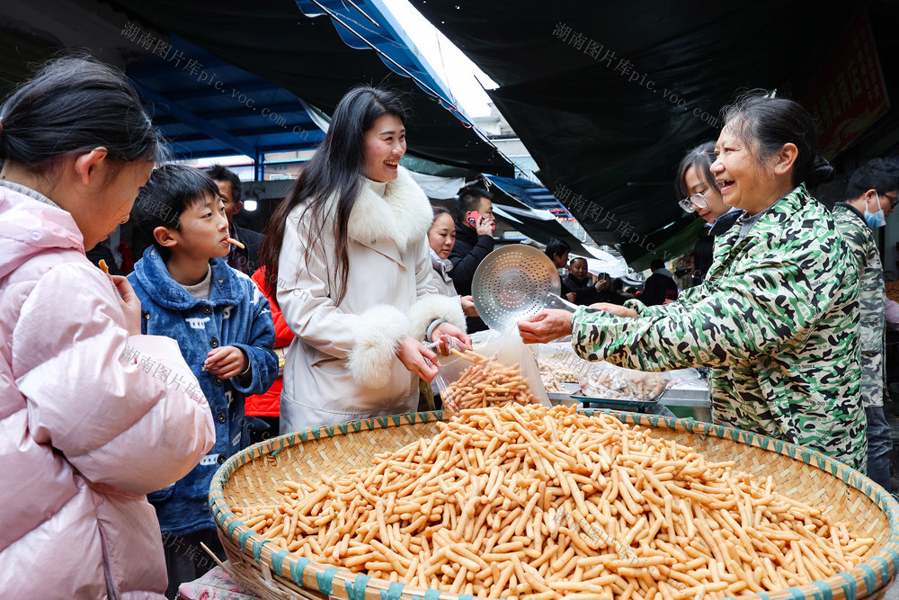 临武县：土特产 受青睐