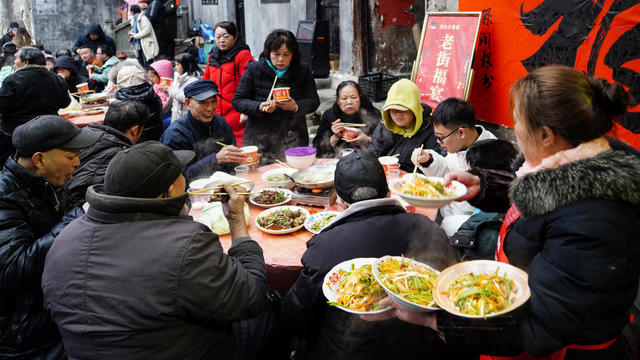小年  新年  团年  孝道  老街  年味  欢乐 