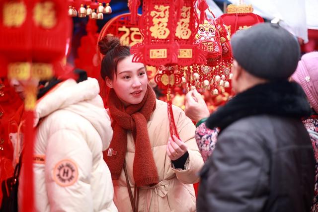 春节、集市、年味、年货市场、经济