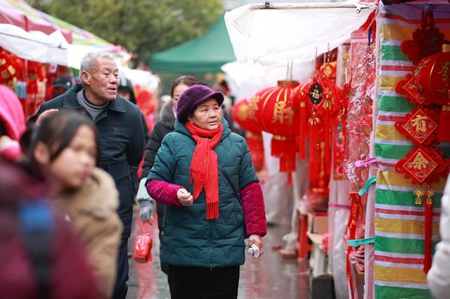 春节、集市、年味、年货市场、经济