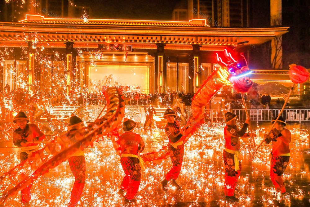 民俗 春节 火龙钢花 非遗 传统文化