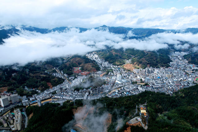 湖南桂东 春（立春） 雨 山城  梦幻画卷