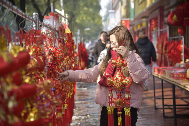 新春   过年    节日   欢乐   氛围  新年  饰品   