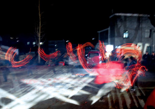 湖南桂东 香火龙 福 春 村民 龙年第一天