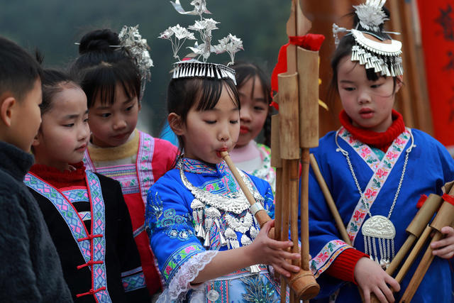 非遗 芦笙 春节 假期 学校 侗娃 学习 欢乐 过大年