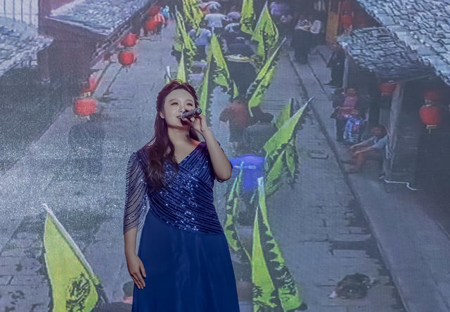 泸溪  文艺   晚会  闹新春