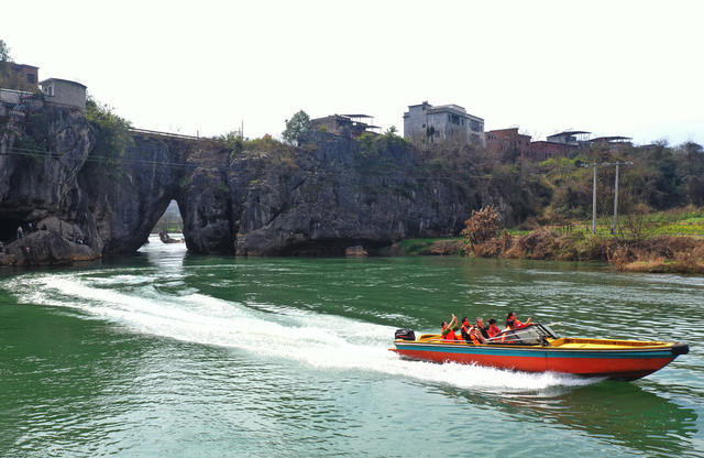 湖南嘉禾：赏花泛舟  乐享春光