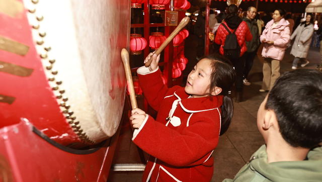 逛吃株洲神龙城庙会