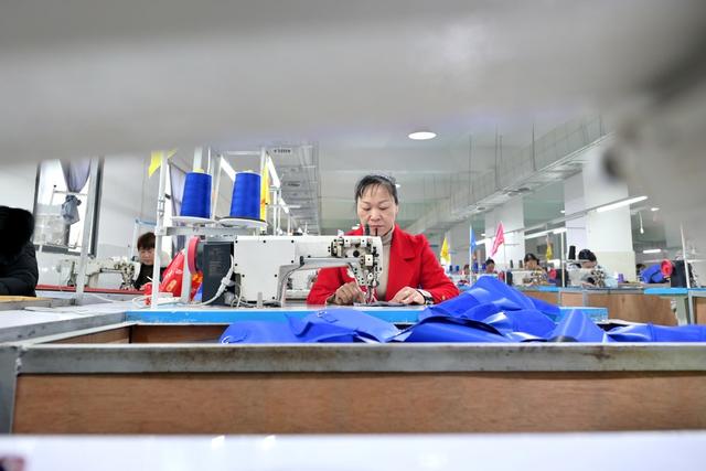 新春  开工  企业  经济  农机  机电  箱包