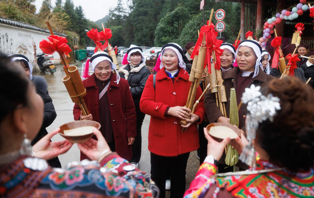 通道 侗寨 立鼓楼