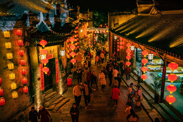 春节  夜景  古城  黔阳古城 
怀化洪江